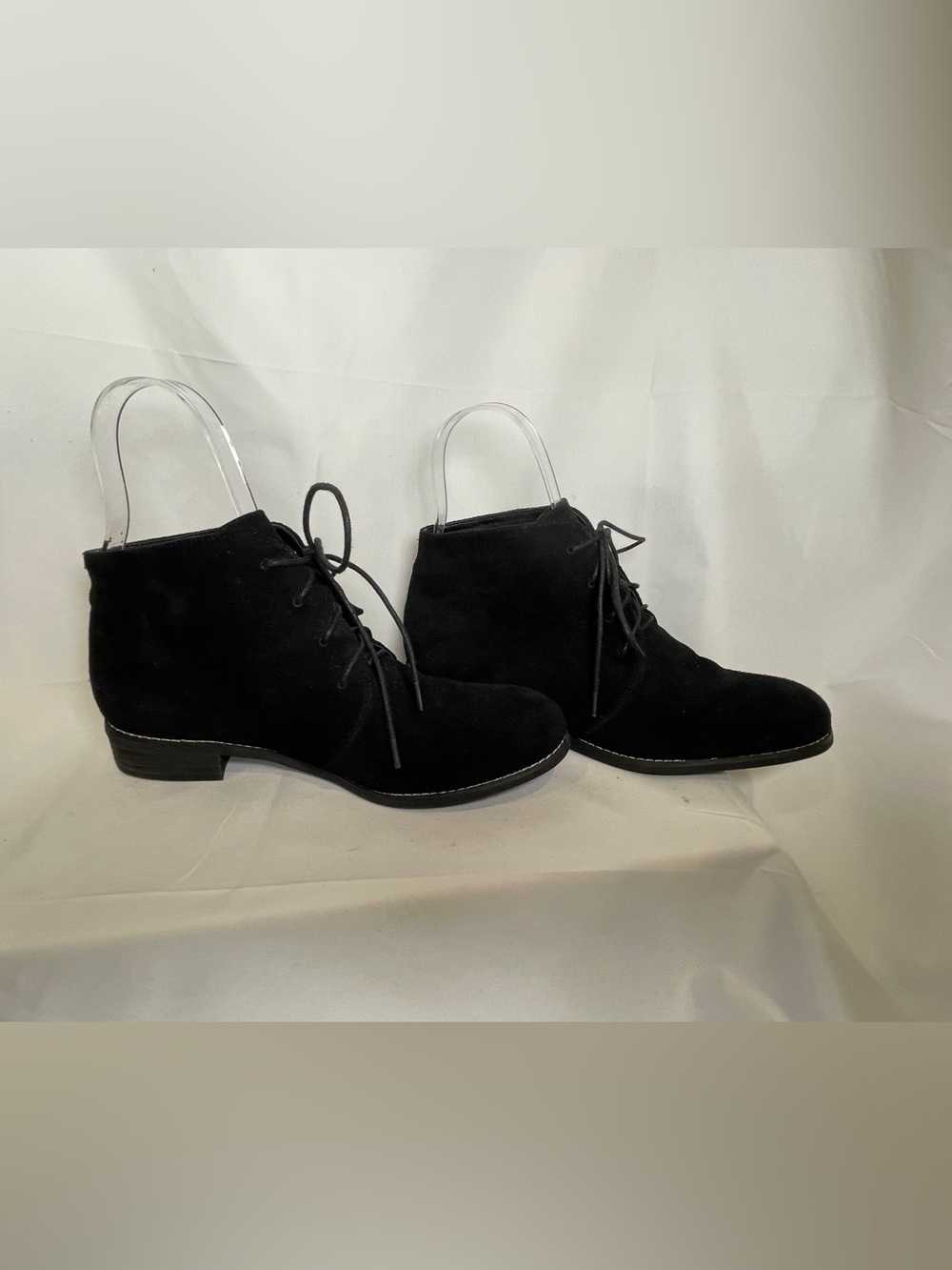 Blondo Rayann Chukka Bootie, Size 9, Black Suede